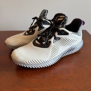 EUC adidas Alpha bounce White and Gray Sneakers Alphabounce Size 7